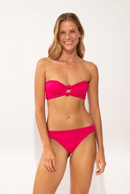 Load image into Gallery viewer, Model Front: Wednesday In Hawaii By Rio De Sol Top Top Guava Lani