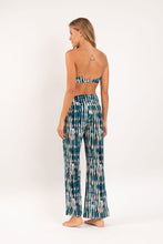 Load image into Gallery viewer, Model Back: Rio De Sol Beach Trousers Azule Murana Pants