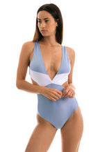 Load image into Gallery viewer, Model Front: Rio De Sol One-Piece Garoa Trikini Recorte
