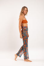 Load image into Gallery viewer, Image 04: Rio De Sol Beach Trousers Luma Pants Lana