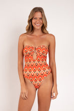Load image into Gallery viewer, Model Front: Rio De Sol One-Piece Maracai Sara-Op