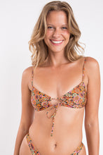 Load image into Gallery viewer, Gallery: Rio De Sol Top Top Bouquet Mila