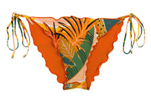 Load image into Gallery viewer, Model Front: Rio De Sol Bottom Bottom El-Arco Frufru-Comfy
