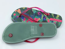 Load image into Gallery viewer, Image 03: Rio De Sol Flip-Flop Wilds Slim
