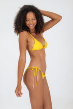 Load image into Gallery viewer, Image 04: Rio De Sol Set Set Sunflower Tri-Inv Lacinho
