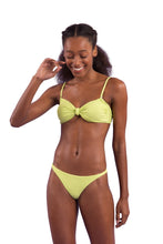 Load image into Gallery viewer, Image 04: Rio De Sol Set Set Bora-Citrus Bandeau-Joy Leblon-Fio
