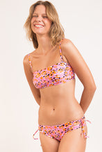 Load image into Gallery viewer, Image 06: Rio De Sol Set Set Sweet-Camo Bandeau-Reto Madrid
