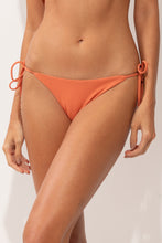 Load image into Gallery viewer, Gallery: Rio De Sol Bottom Bottom Sand-Argila Lacinho
