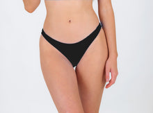 Load image into Gallery viewer, Model Front: Rio De Sol Bottom Bottom Nero Essential-Comfy
