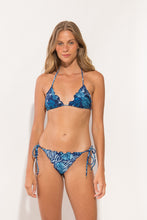Load image into Gallery viewer, Model Front: Rio De Sol Bottom Bottom Reef Frufru-Fio
