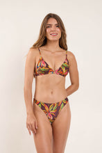 Load image into Gallery viewer, Model Front: Rio De Sol Bottom Bottom Fiore Nice-Fio
