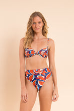 Load image into Gallery viewer, Image 09: Rio De Sol Set Set Leaves Bandeau-Joy Hotpants
